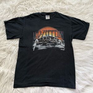 Vintage 2003 Houses of the holy LED ZEPPELIN graphic tee